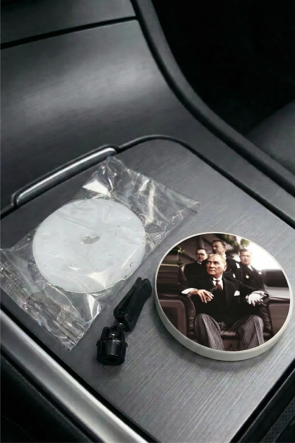 Mustafa Kemal Atatürk Yuvarlak Fan Oto Kokusu